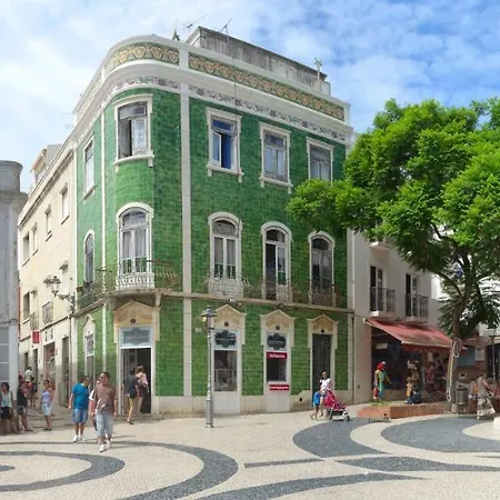 B34 - Central Townhouse In Lagos