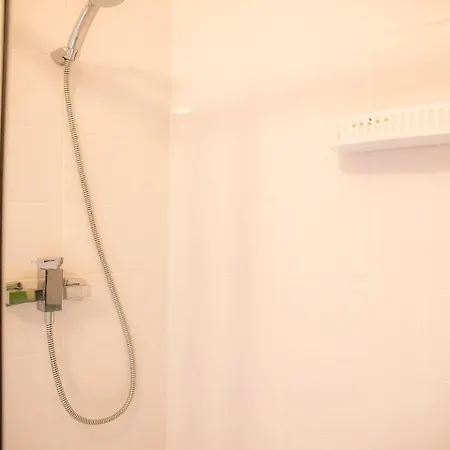 B34 - Central Townhouse In * Lagos