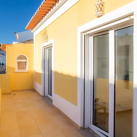 B34 - Central Townhouse In Lejlighed