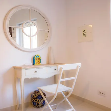 B34 - Central Townhouse In