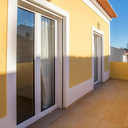 B34 - Central Townhouse In Апартаменты